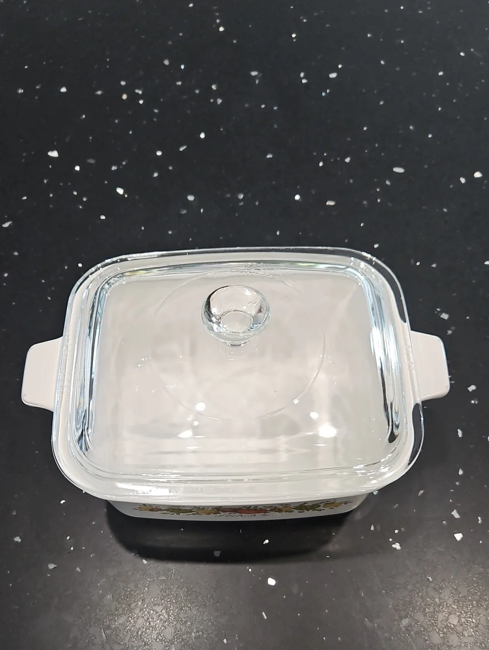 Vintage 1.5 Qt Corningware Casserole Dish
